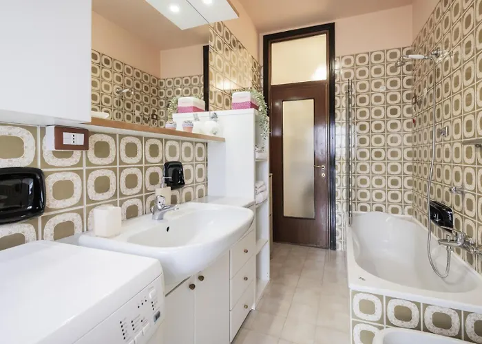 Big Deluxe Apts Italian Style Lake&terrace 레코