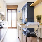 Apartmán Big Deluxe Apts Italian Style Lake&terrace