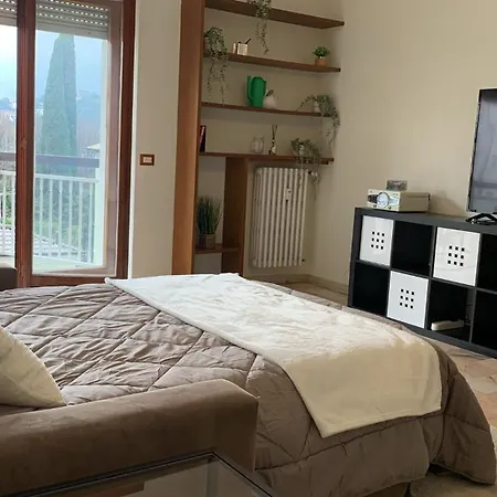 Daire Big Deluxe Apts Italian Style Lake&terrace