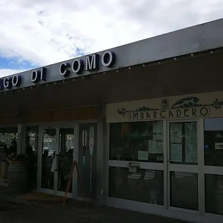 Апартаменты Big Deluxe Apts Italian Style Lake&terrace