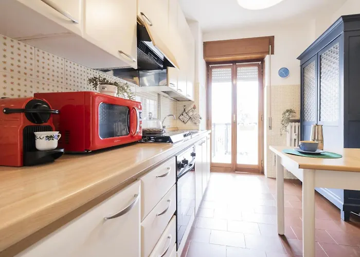 Big Deluxe Apts Italian Style Lake&terrace Daire *